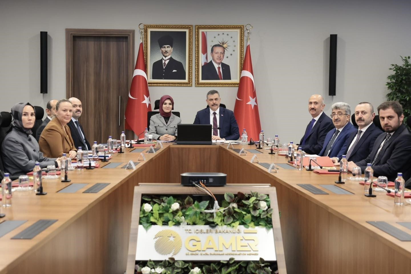 Vali Makas, sosyal risk haritaları toplantısına katıldı
