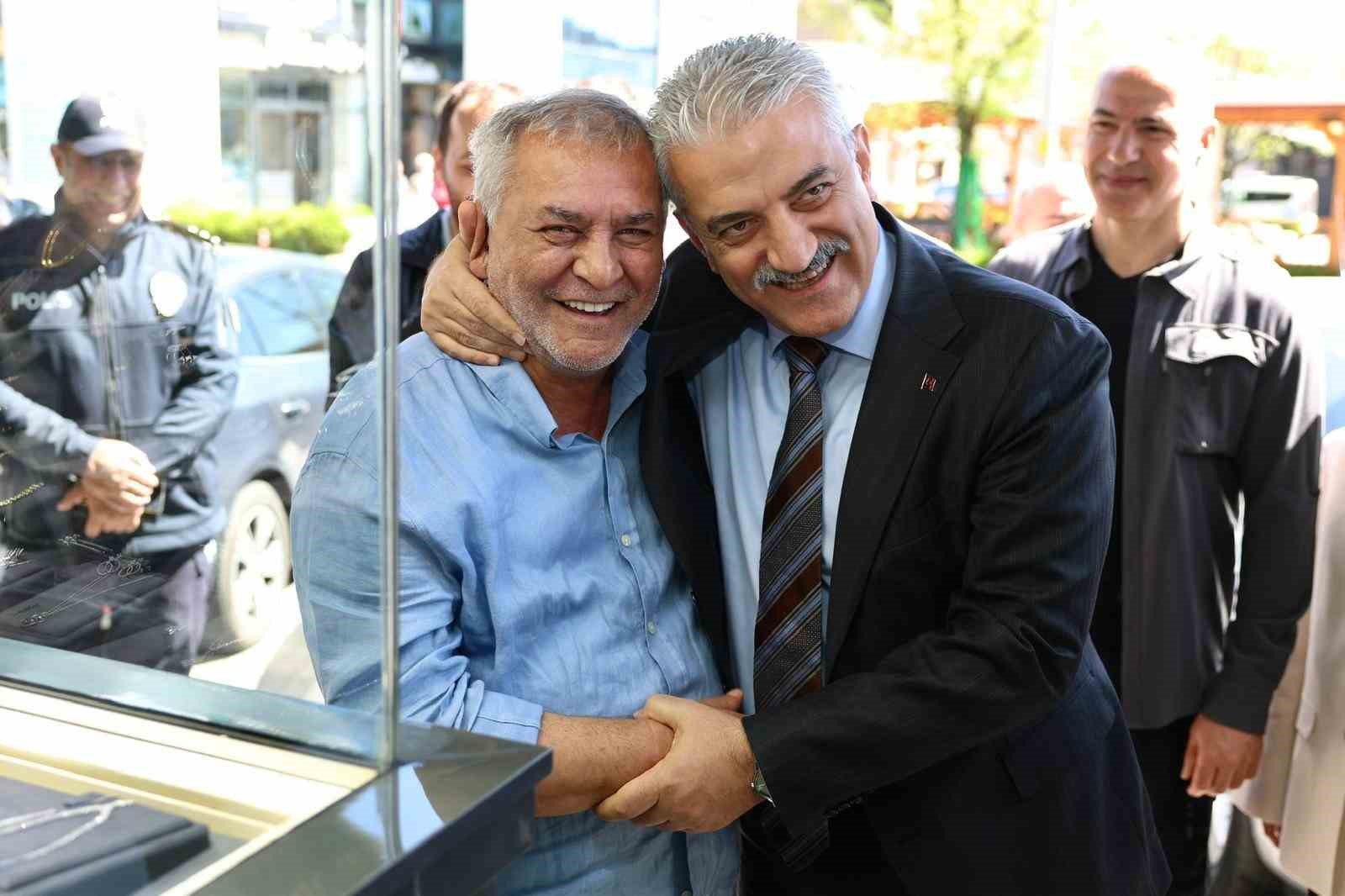 Vali Makas’tan Cumayeri’ne sorunları yerinde dinledi
