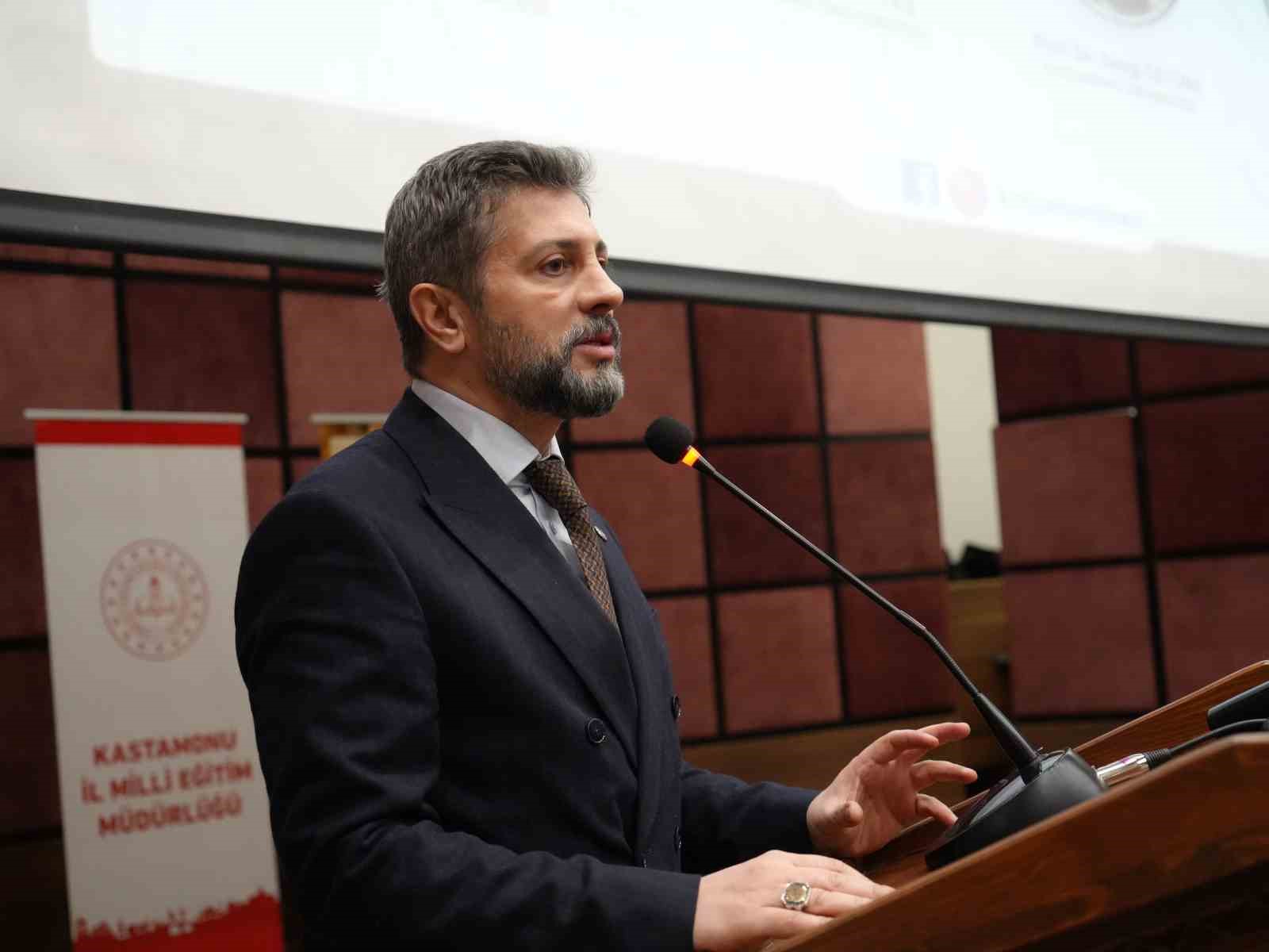 Vali Meftun Dallı: "Merakı olanlar birazcık fedakarlık yaparsa bu sanatlarımızı kaybetmemiş oluruz"
