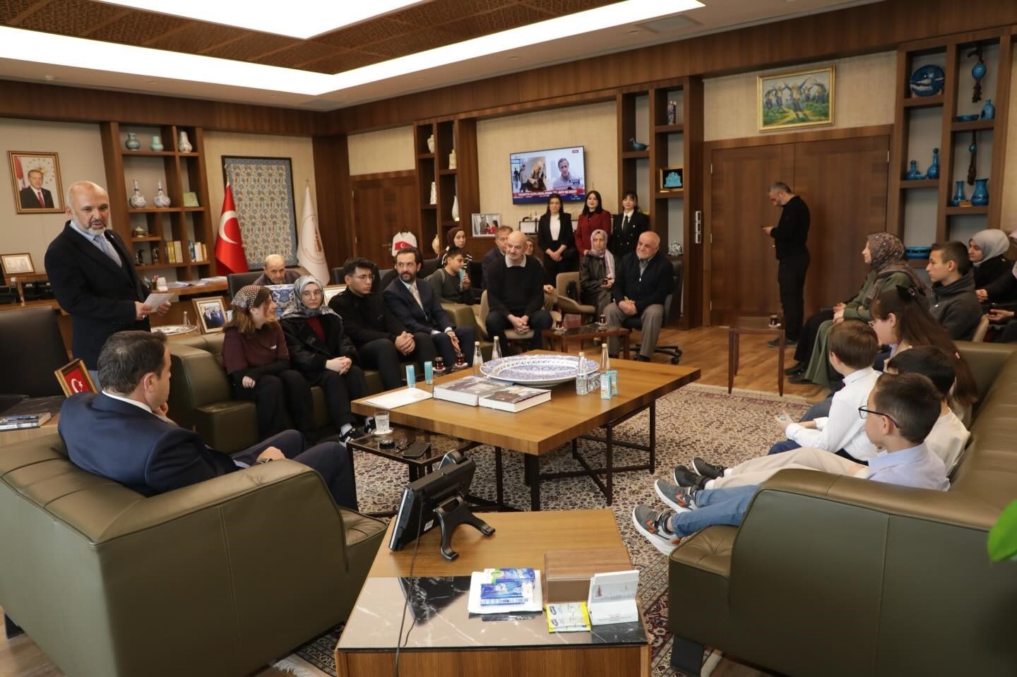 Vali Musa Işın, Kütüphane Haftası’nda okurlarla buluştu
