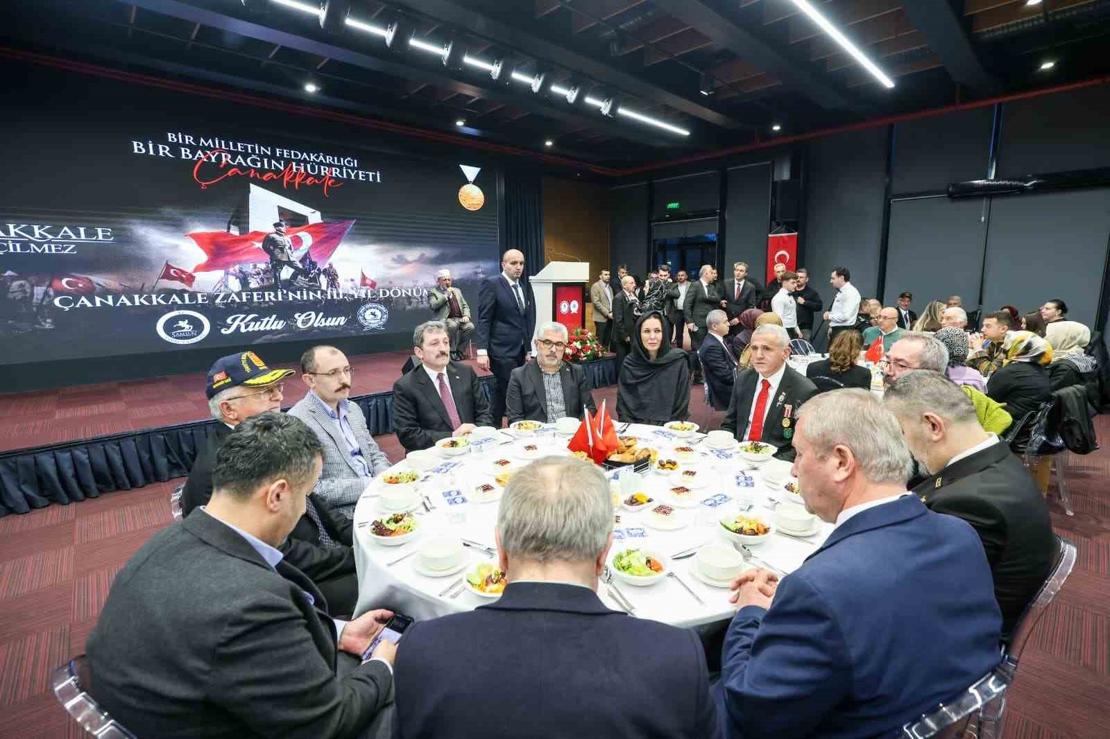 Vali Orhan Tavlı: "Özgürlüğümüzü şehitlerimize ve gazilerimize borçluyuz"
