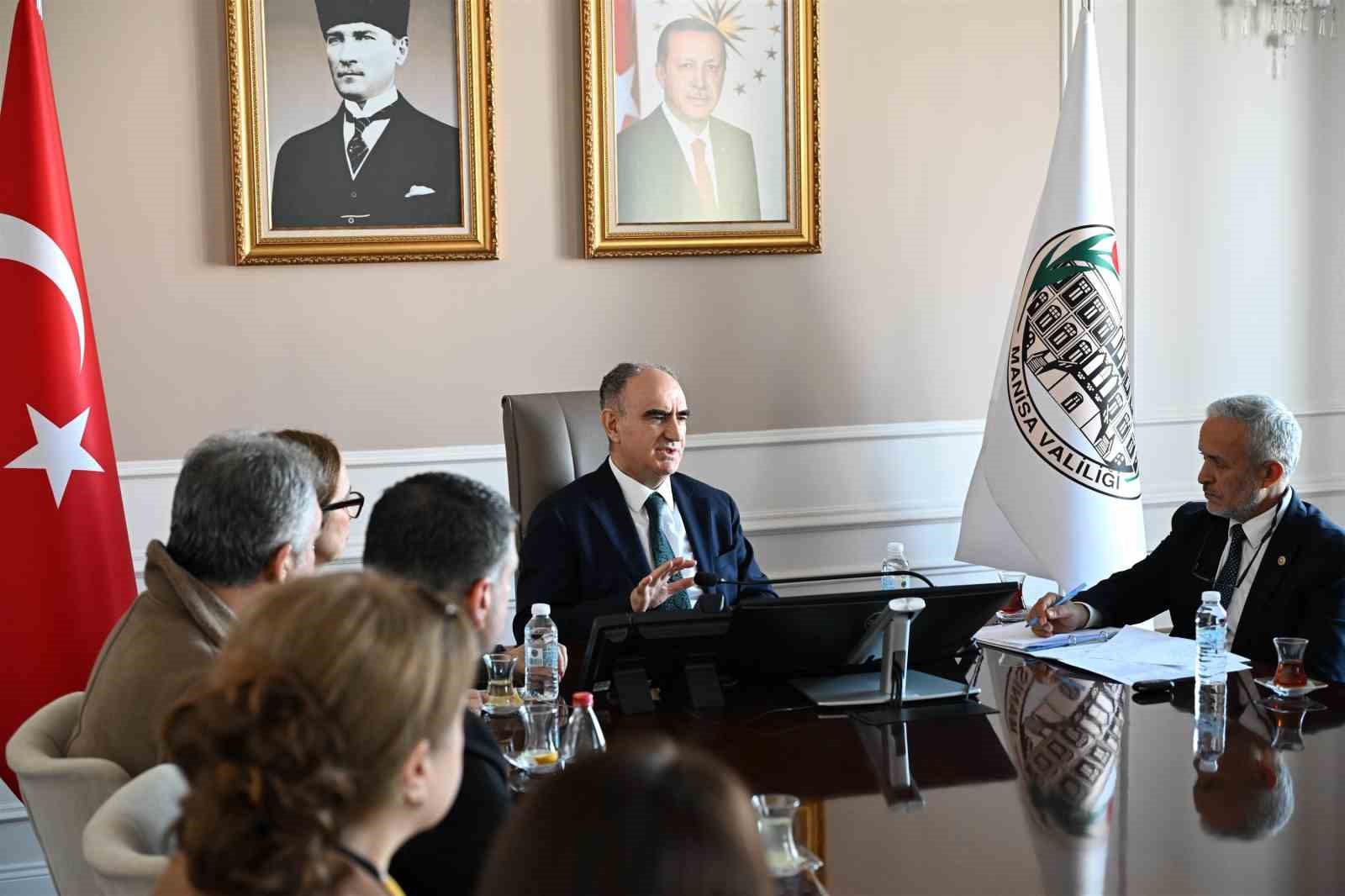 Vali Özkan’dan bağımlılıkla ilgili ortak mücadele vurgusu
