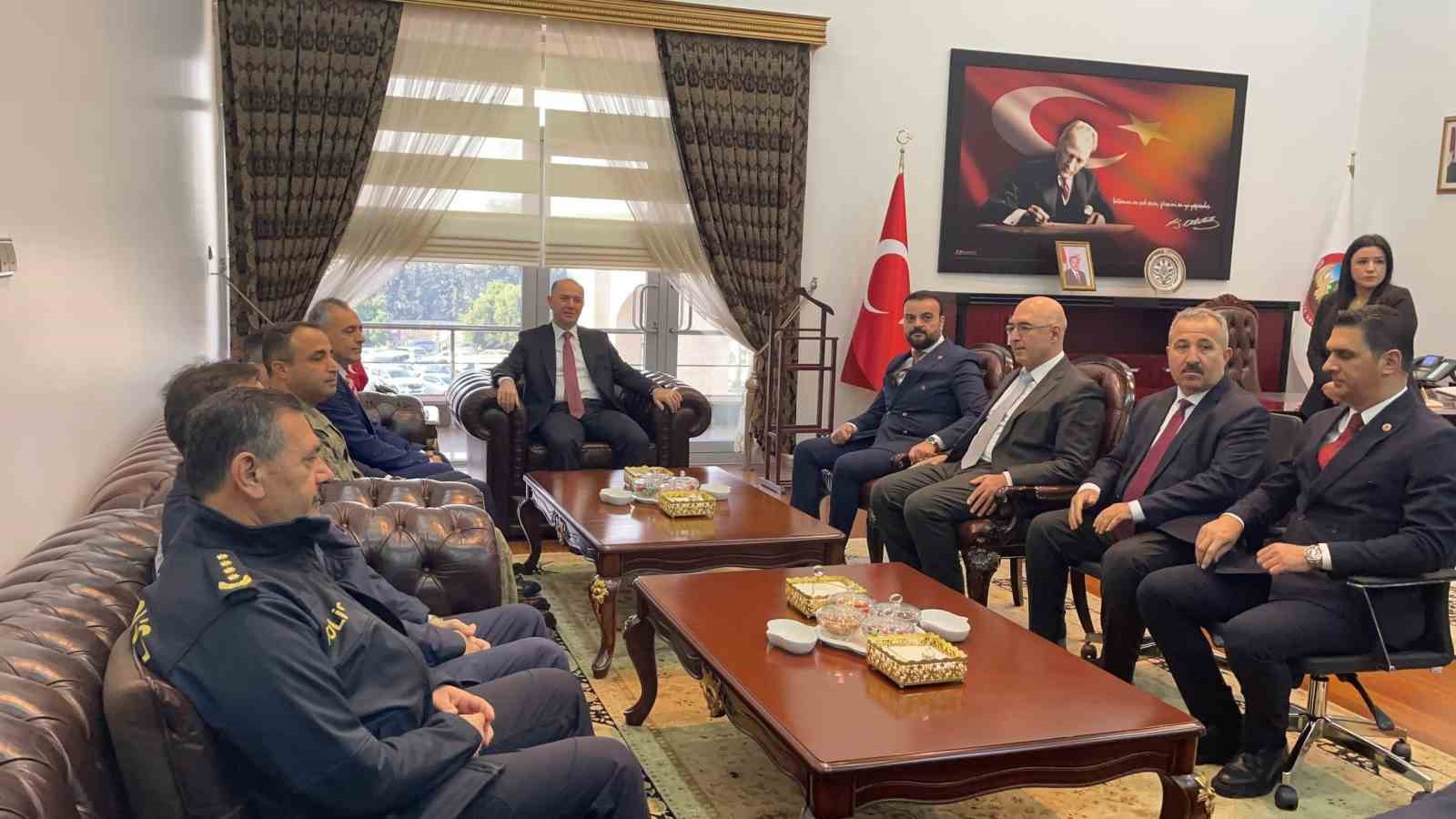 Vali Serdengeçti Osmaniye’de görevine başladı
