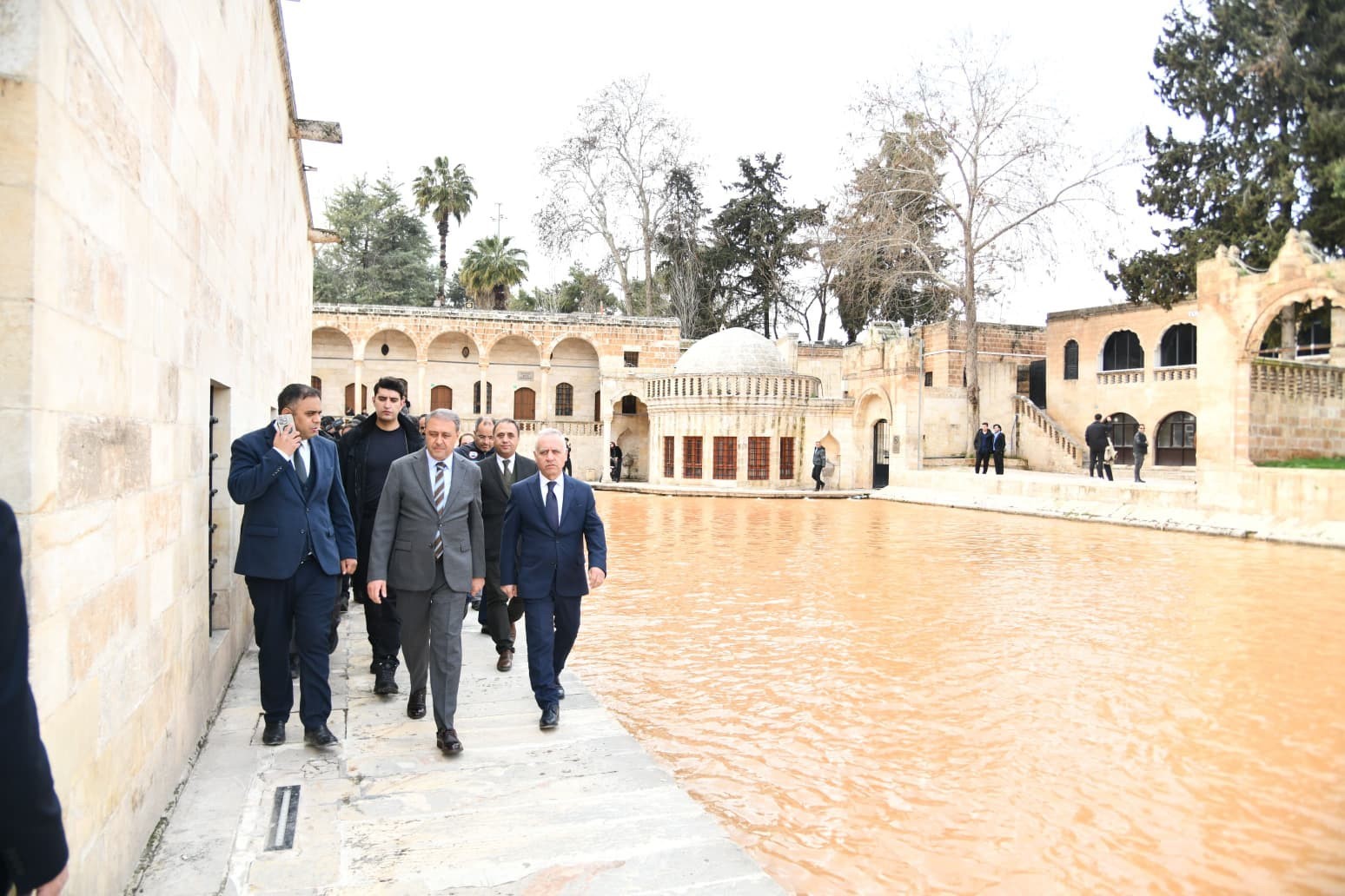 Vali Şıldak Balıklıgöl’de incelemelerde bulundu
