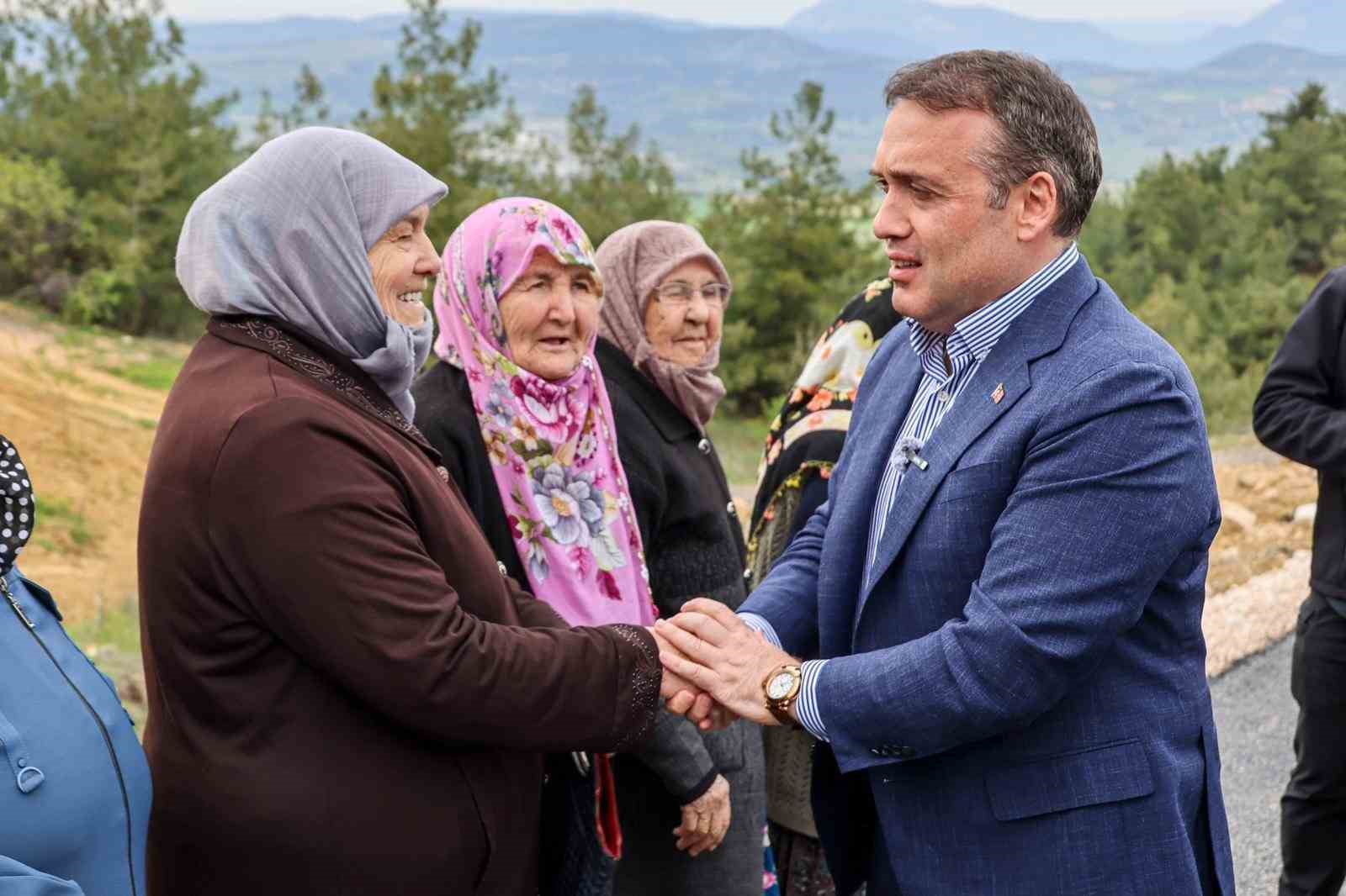 Vali Sözer, asfalt serim çalışmalarını yerinde inceledi
