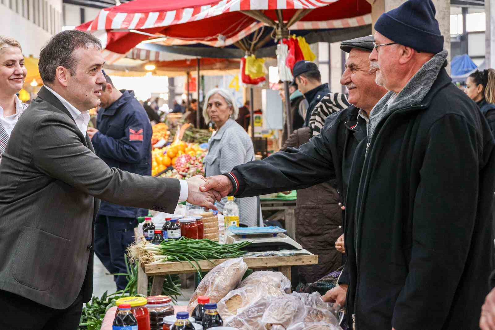 Vali Sözer esnaf ve vatandaşla buluştu
