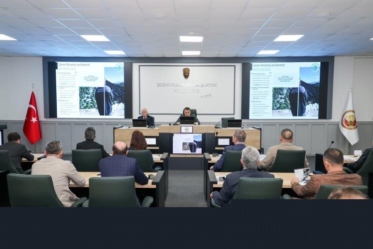 Vali Sözer, İl Genel Meclisi toplantısına katıldı
