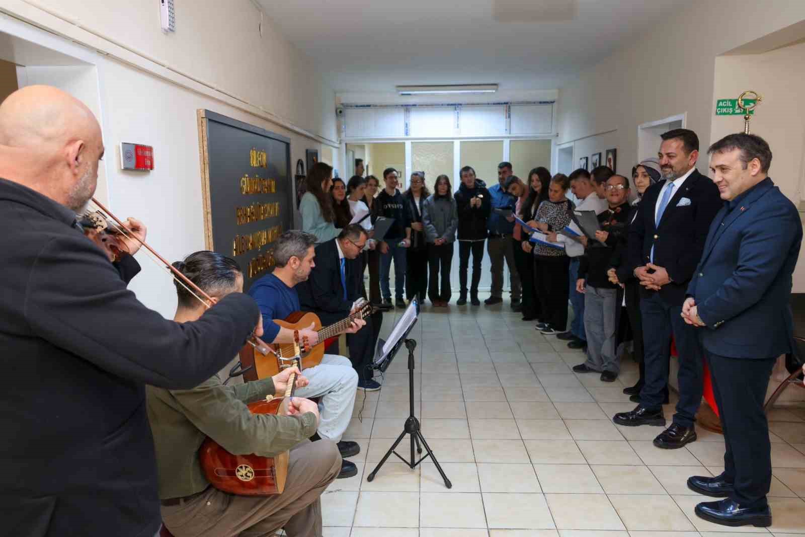Vali Sözer özel bireylerin doğum günü sevincine ortak oldu
