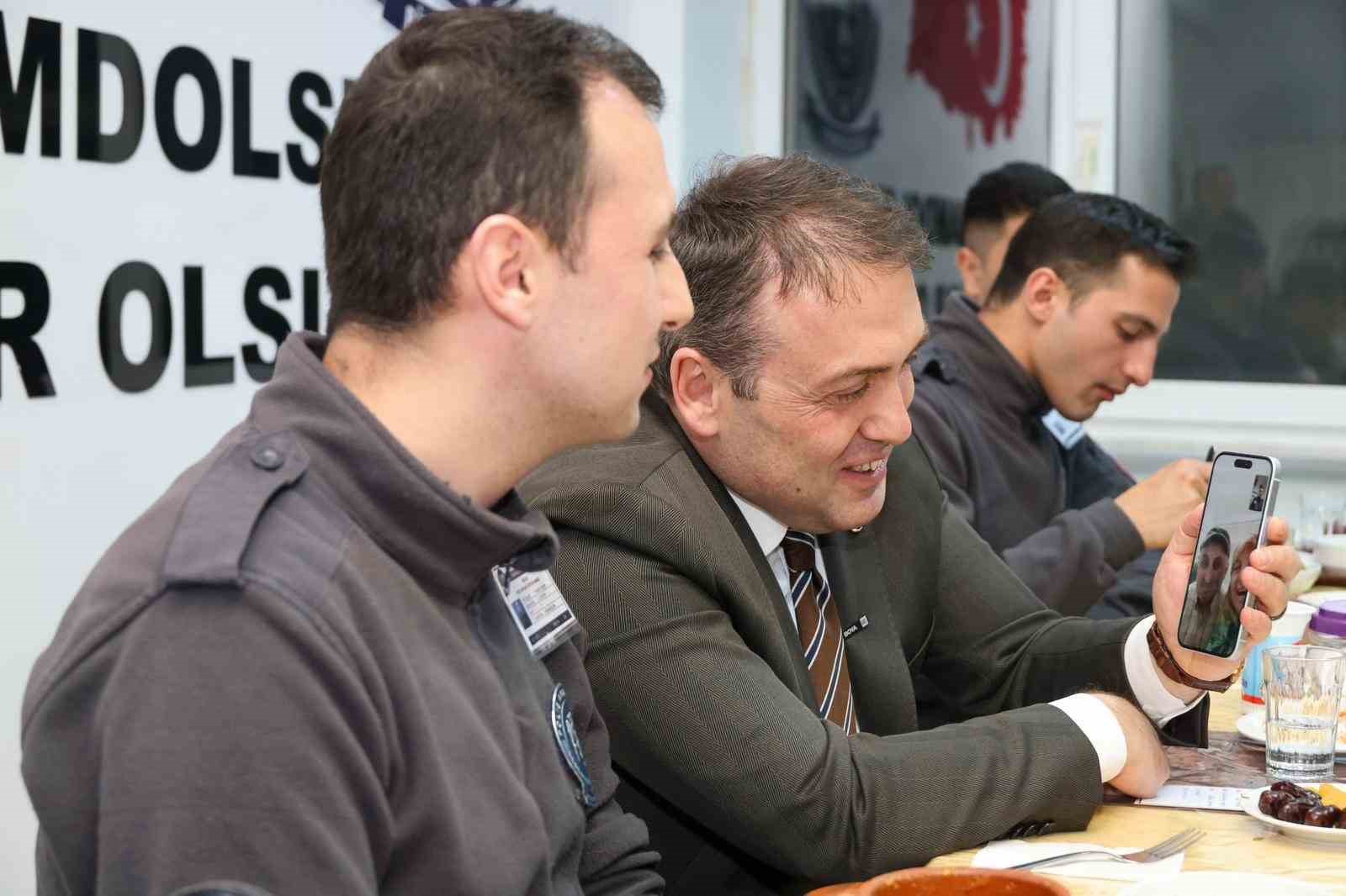 Vali Sözer, polis adaylarıyla iftarda buluştu

