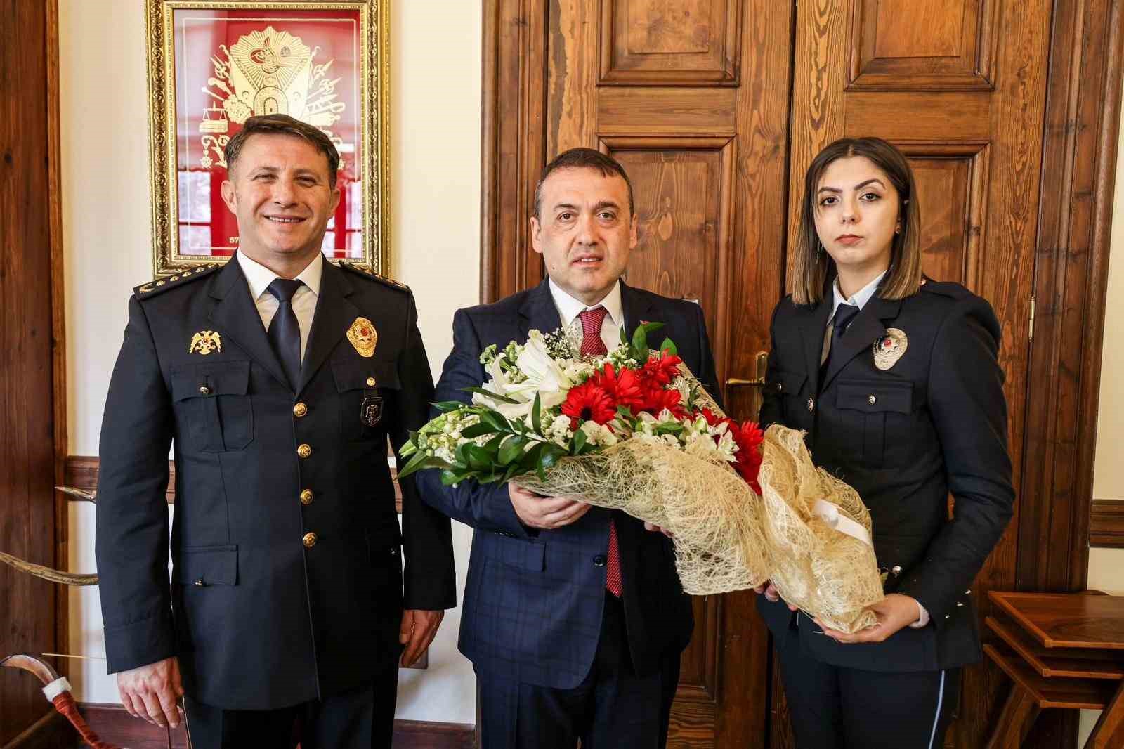Vali Sözer, Polis Haftası dolayısıyla teşkilat mensuplarını kabul etti
