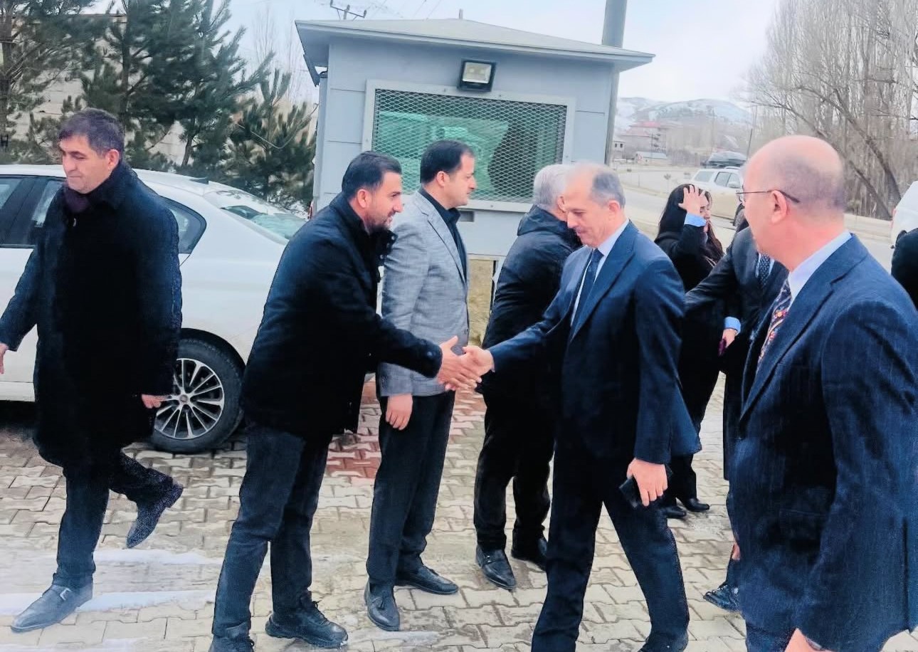 Vali Taşyapan’dan Yüksekova mesaisi
