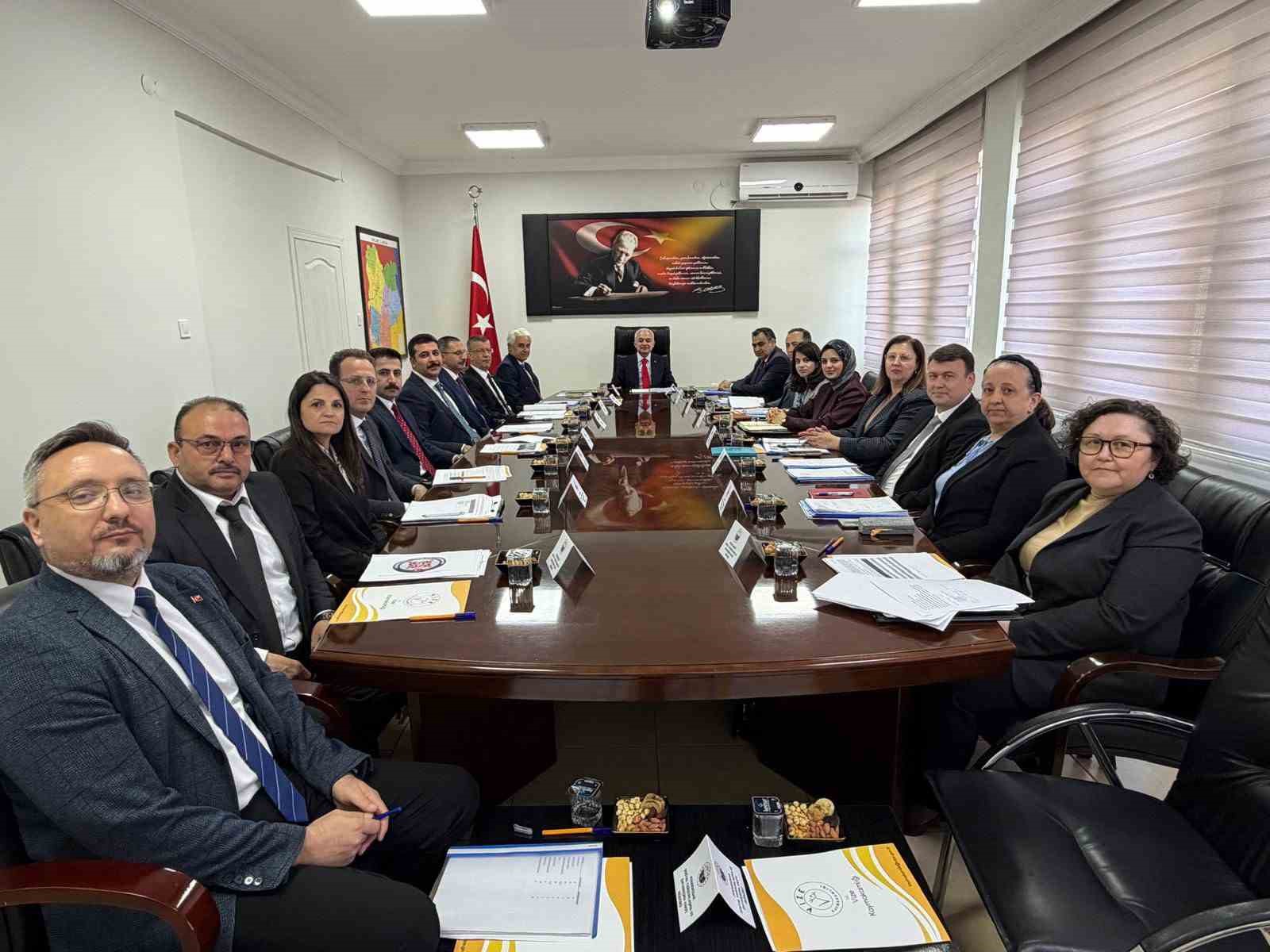 Vali Turan: "Sosyal devlet anlayışının en önemli unsurlarından biri ihtiyaç sahibi vatandaşlara zamanında ulaştırılan mekanizmalardır"
