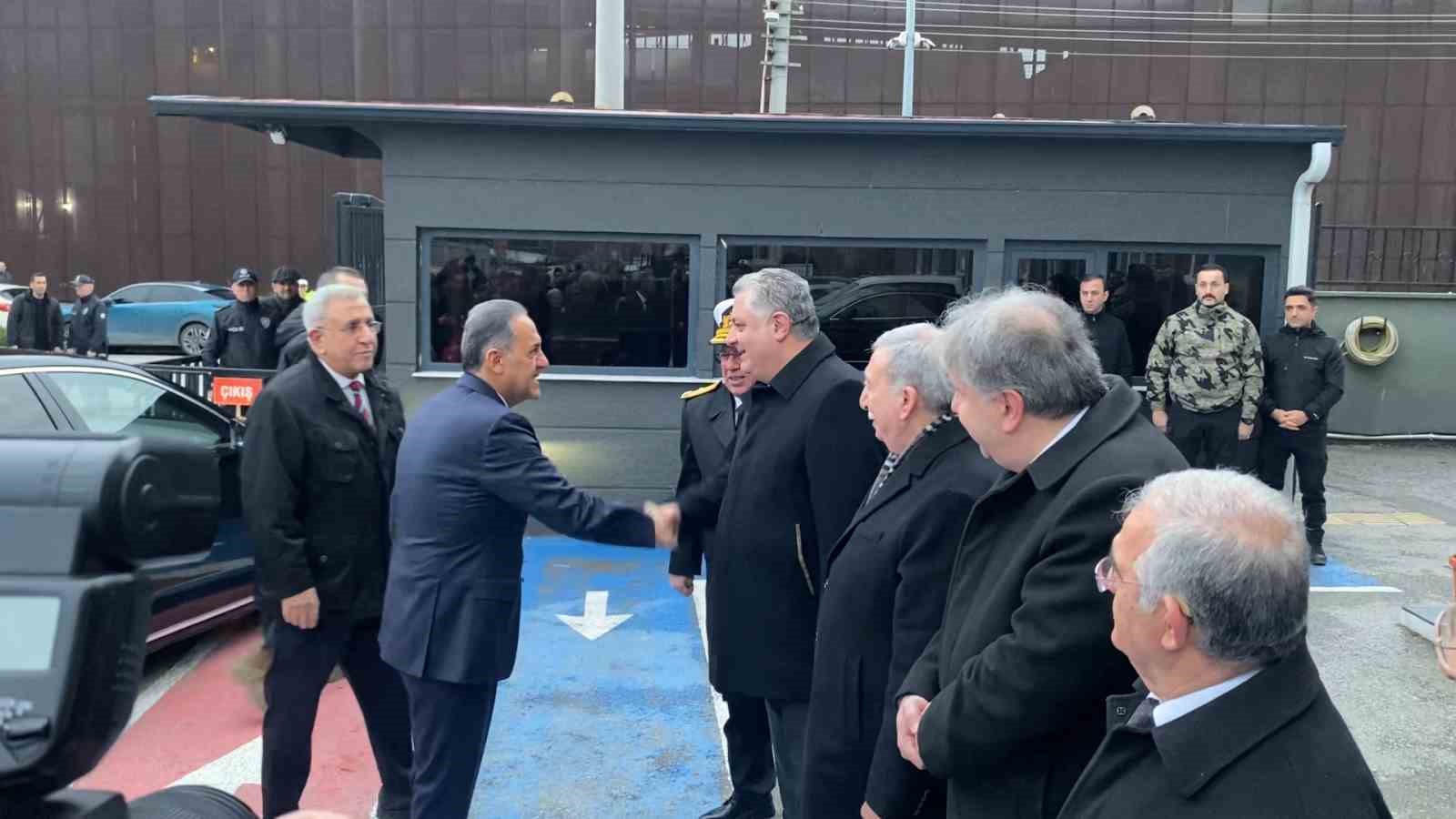 Vali Usta, Yalova’da göreve başladı
