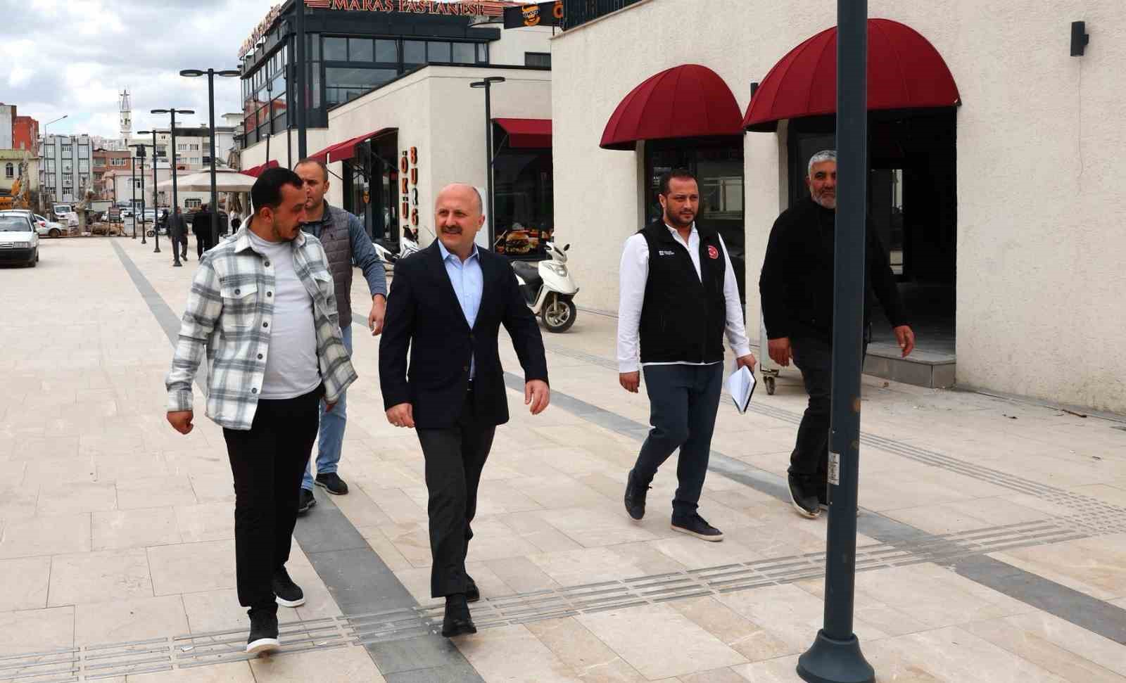 Vali Varol, esnaflarla bir araya geldi
