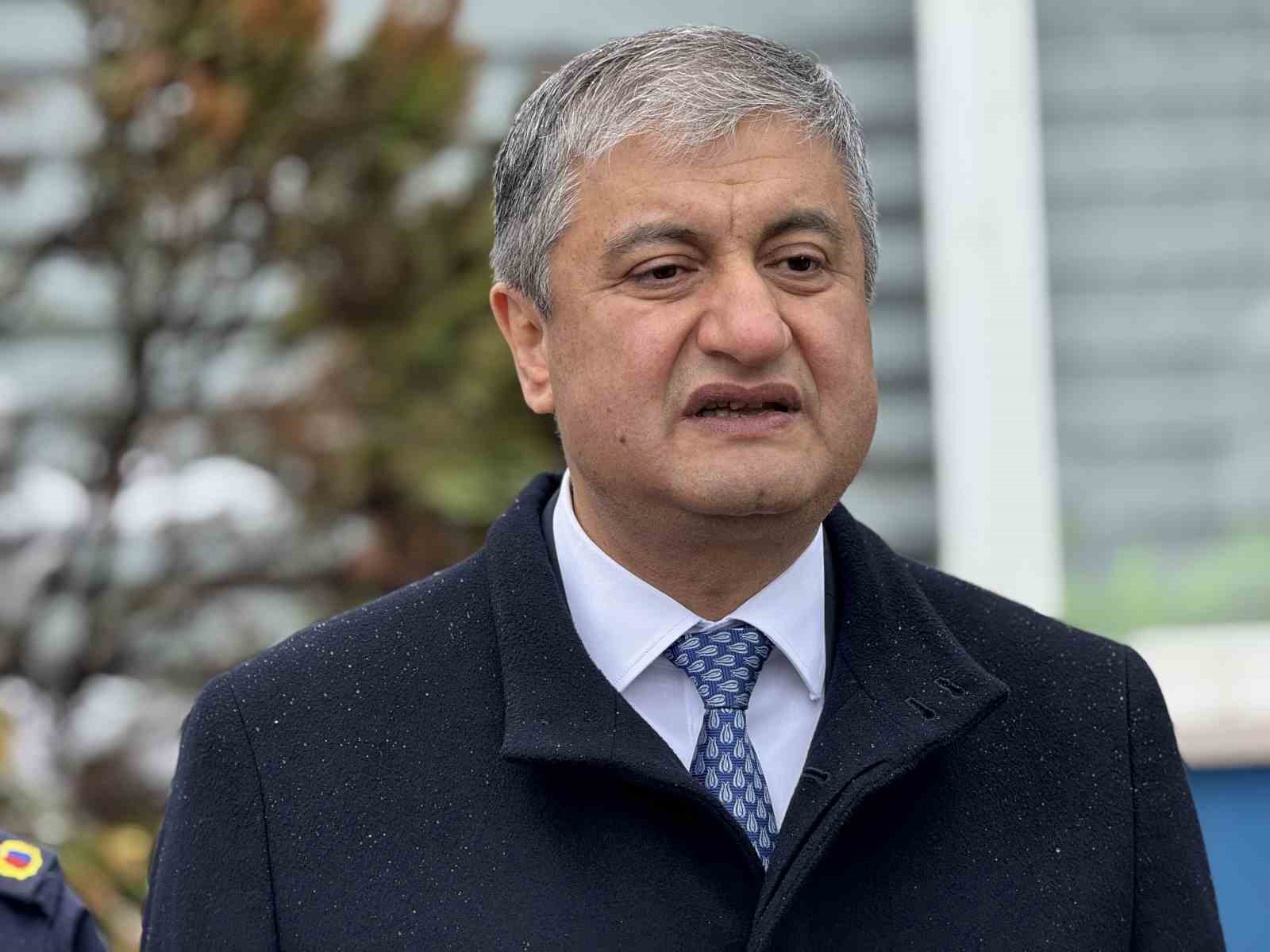 Vali Yavuz’dan don ve buzlanma uyarısı: "Bu gece en soğuk geceyi yaşayacağız"
