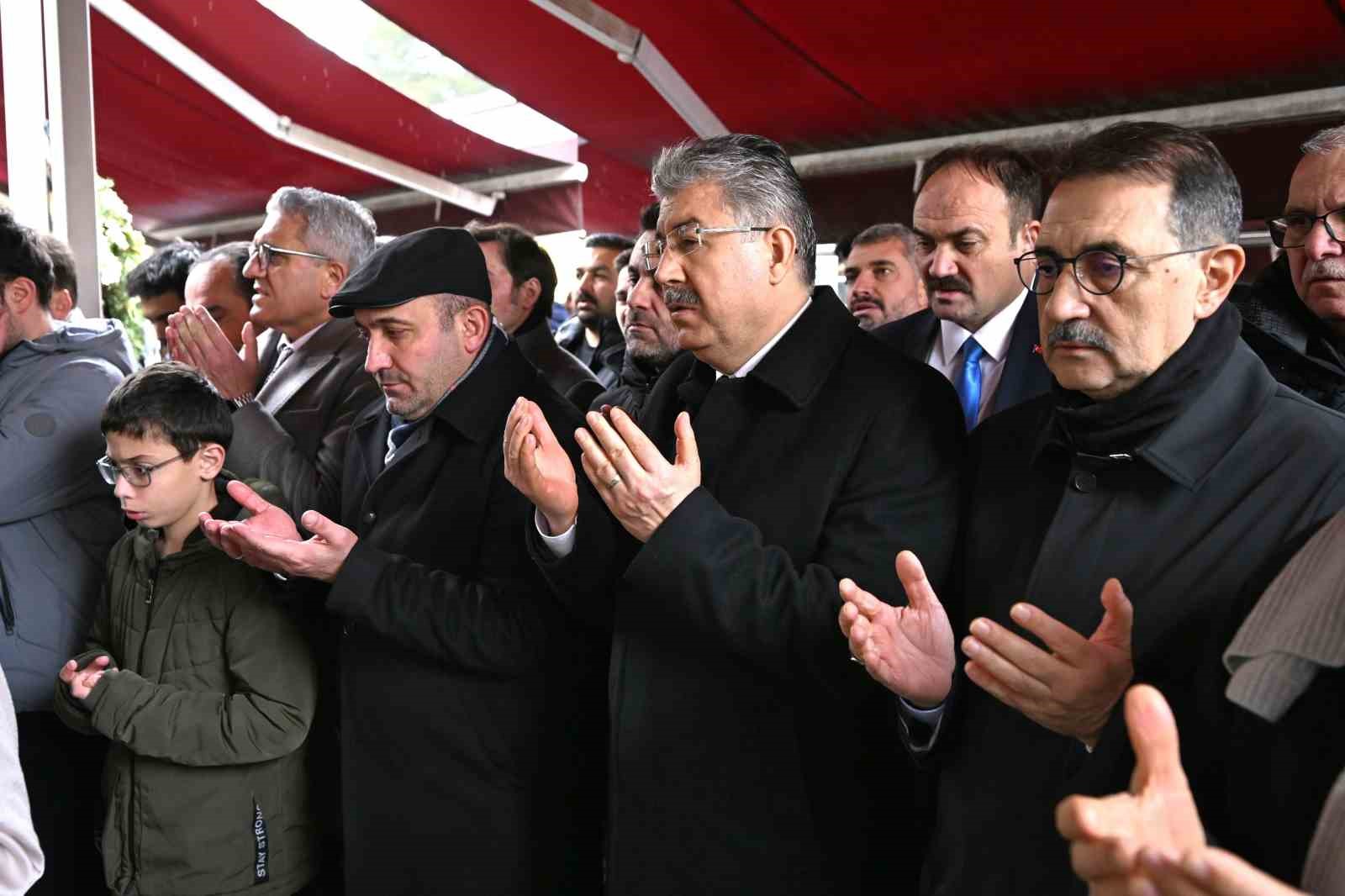 Vali Yılmaz, Başkan Albayrak’a başsağlığı diledi
