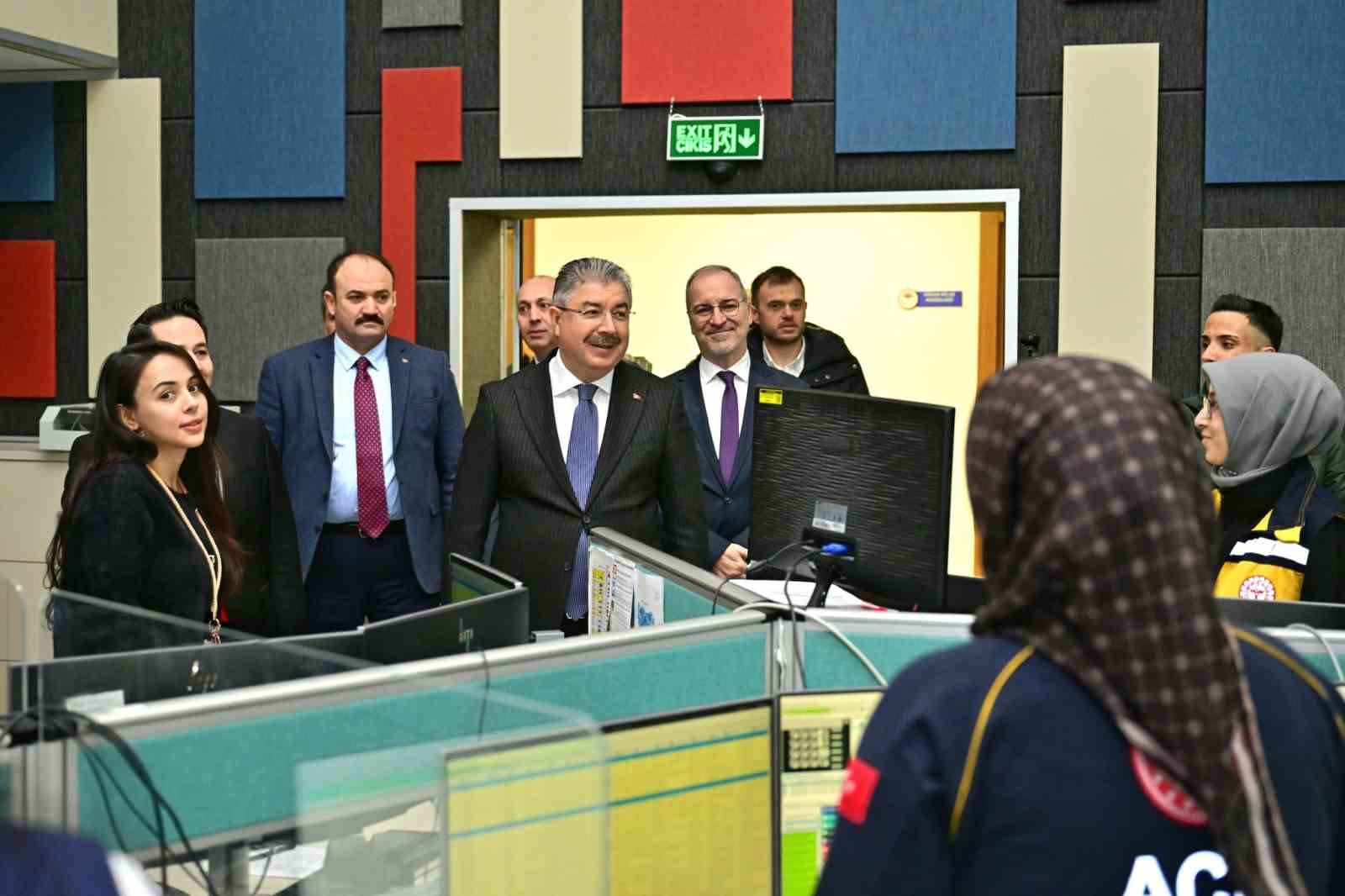 Vali Yılmaz, güvenlik ve acil durum faaliyetlerini inceledi
