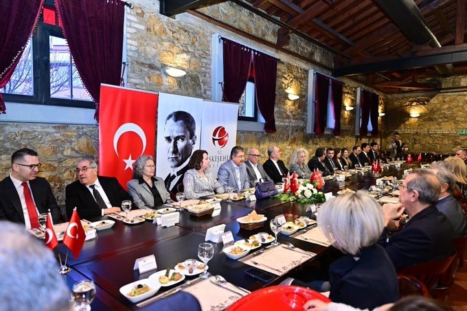 Vali Yılmaz, iftarda mülki idare amirleriyle buluştu
