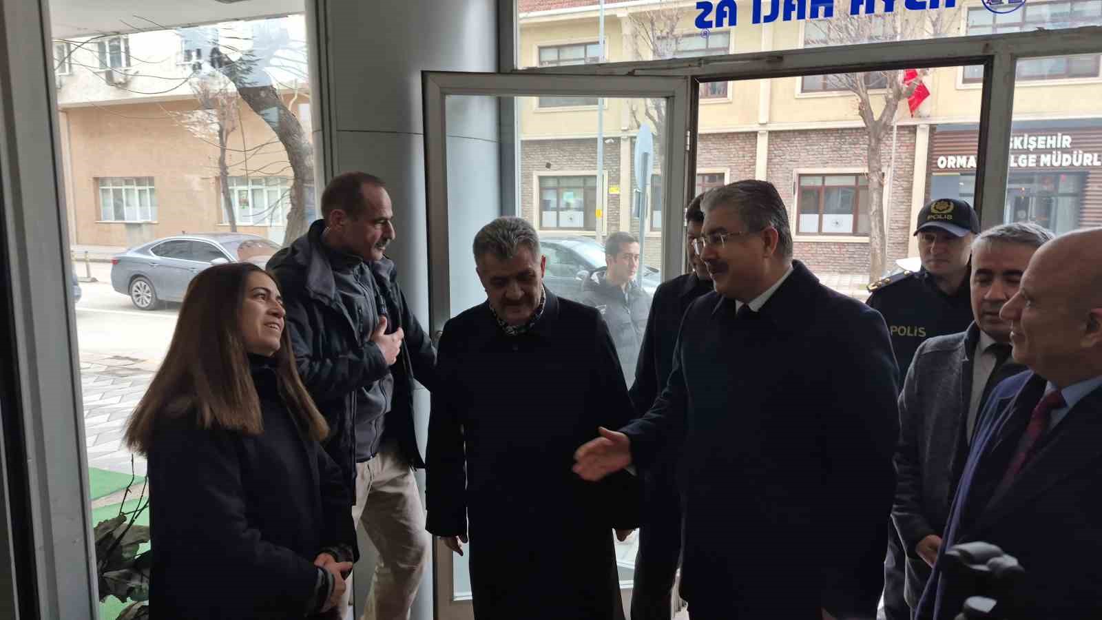 Vali Yılmaz’dan esnaf ziyareti
