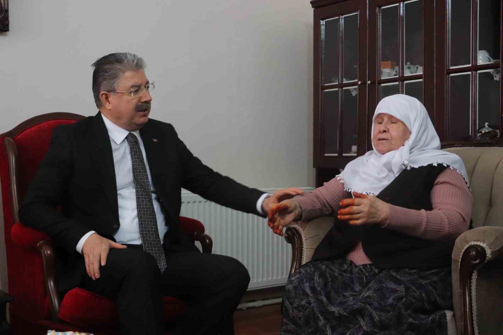 Vali Yılmaz’dan vefa ziyareti
