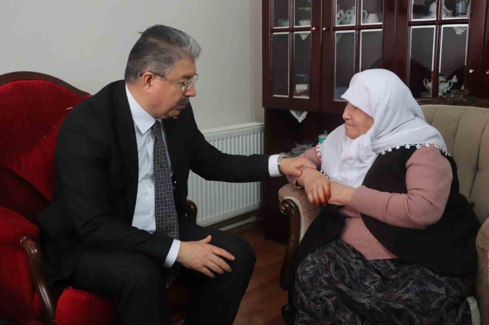 Vali Yılmaz’dan vefa ziyareti
