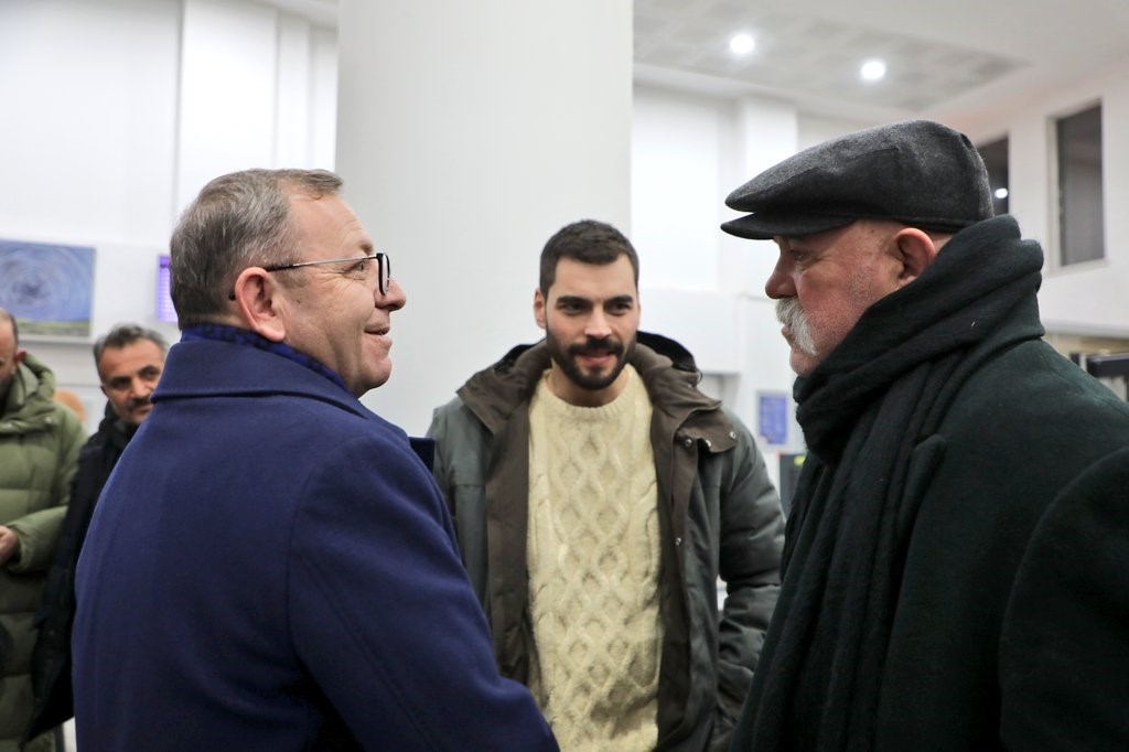 Vali Ziya Polat’tan "Veliaht" dizisi setine ziyaret
