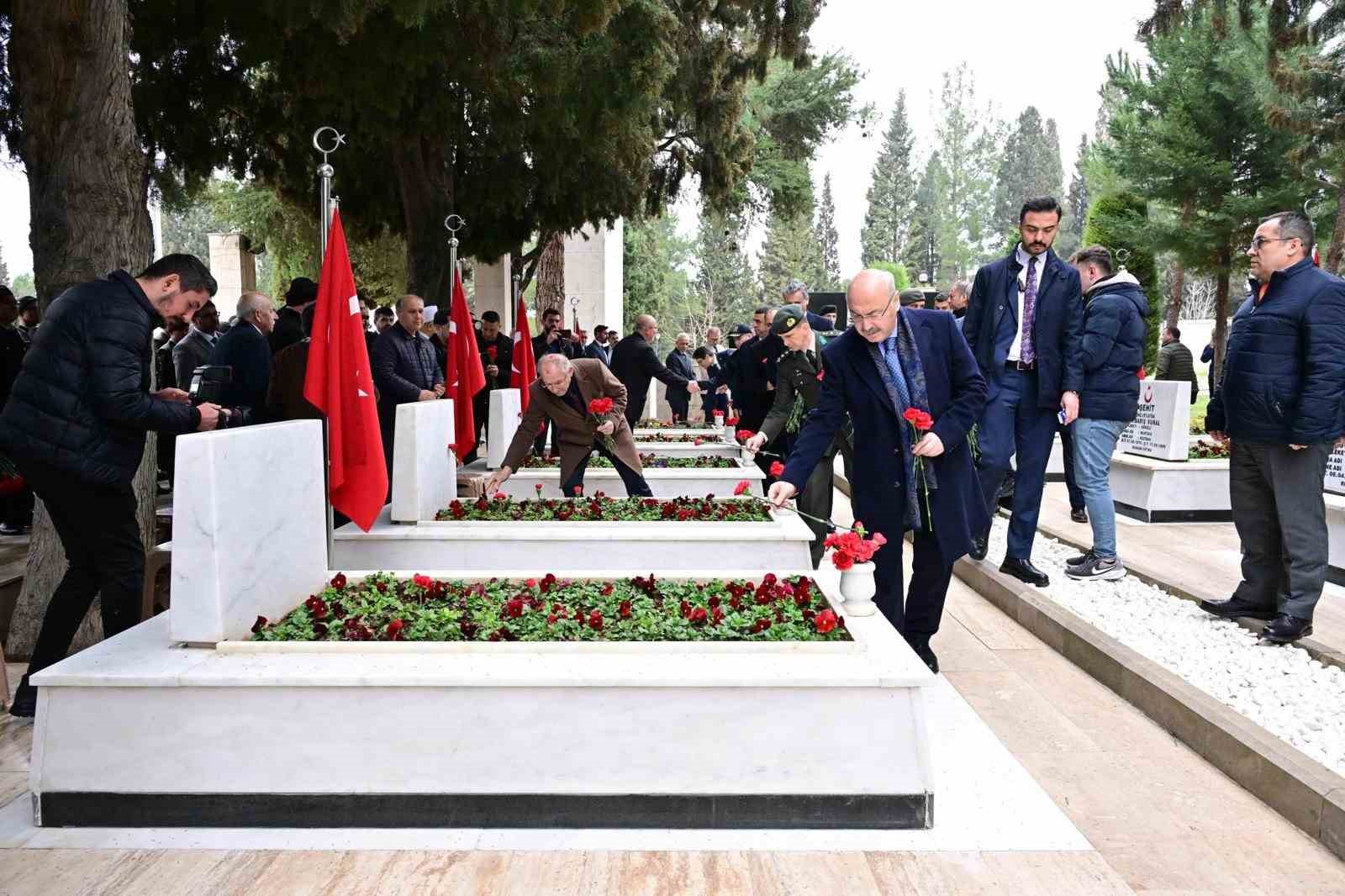 Valisi köşger şehit aileleri ve devlet korumasındaki çocuklarla bayramlaştı
