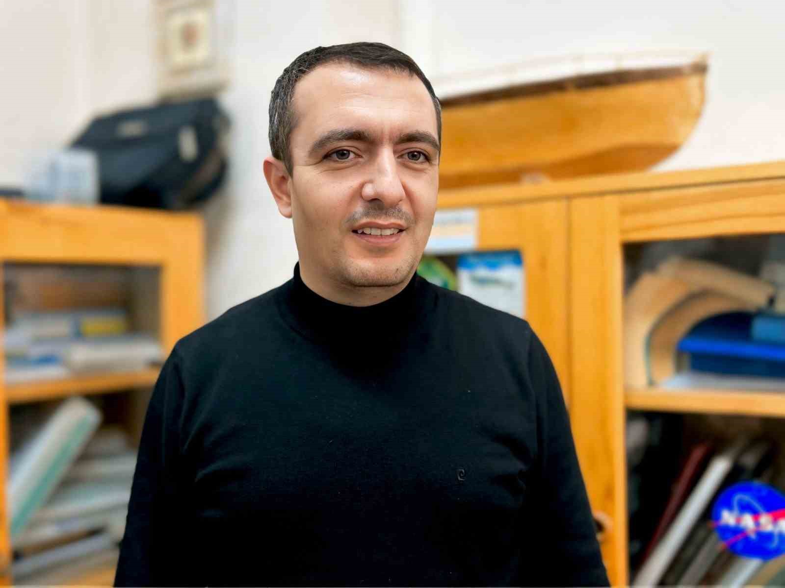 Van Gölü çevresinde kar örtüsü arttı: Uydu görüntüleri umut verdi
Van Gölü çevresinde kar örtüsü arttı: Uydu görüntüleri umut verdi