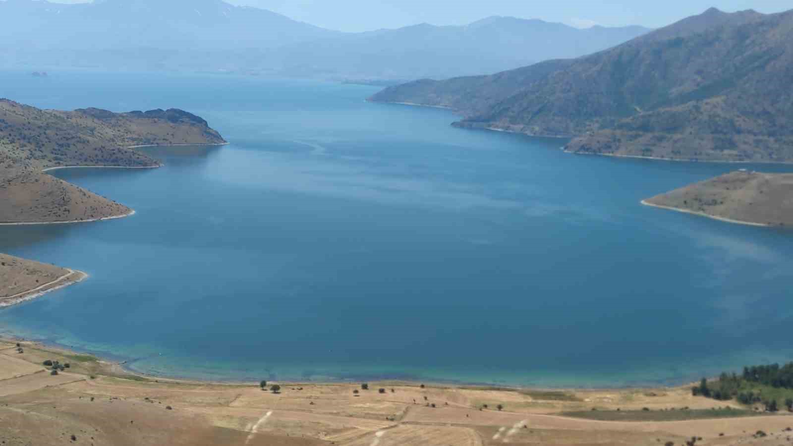 Van Gölü’nün derinliklerindeki sırları
