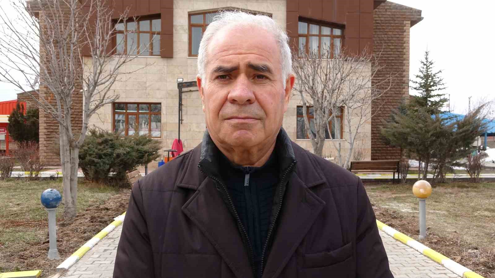 Van kedileri yılda üç kez kızgınlık dönemine giriyor
Van kedileri yılda üç kez kızgınlık dönemine giriyor