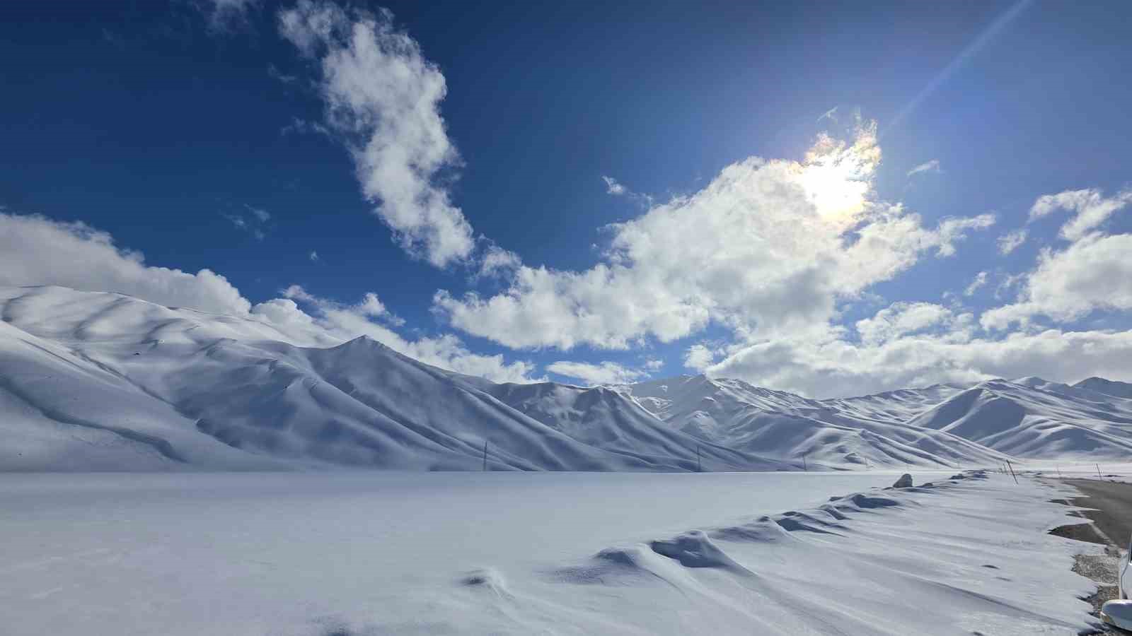 Van YYÜ Su Ürünleri Fakültesi Dr. Öğretim Üyesi Mustafa Akkuş: "Bu yıl yüzleri güldürecek bir tablo mevcut"
