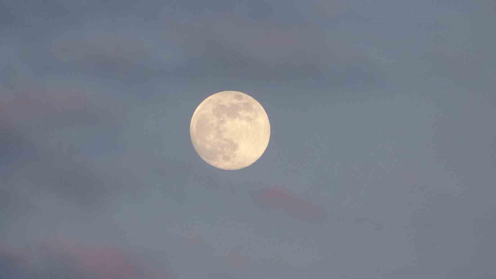 Van’da 2026’nın ilk gökyüzü şöleni: "Kurt Dolunayı" görsel şölen sundu
