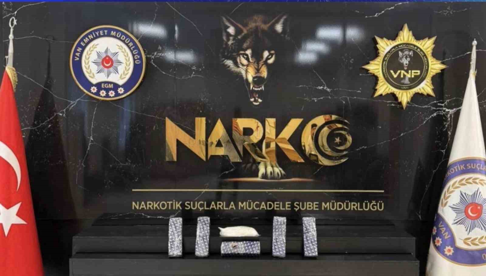 Van’da 4 kilo 260 gram eroin ele geçirildi
