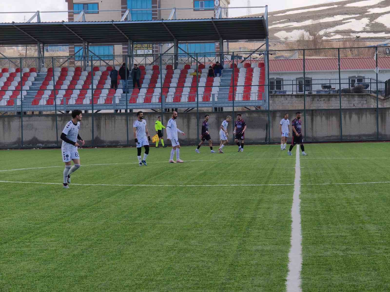 Van’da amatör futbol maçları devam ediyor
