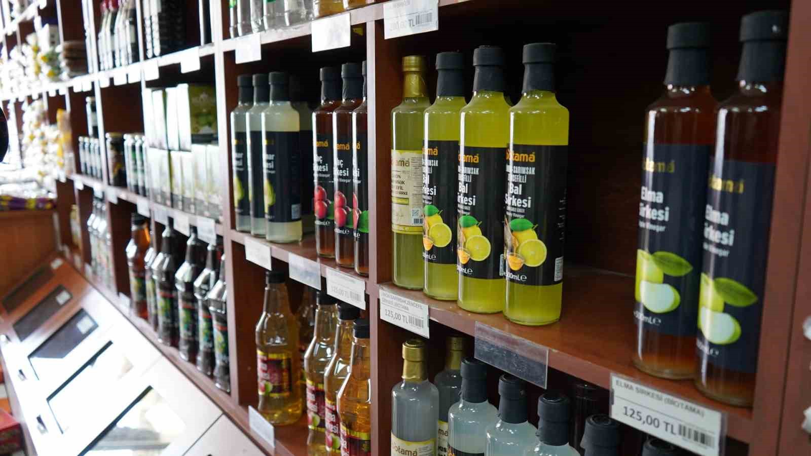 Van’da bahar geçişi aktarlara ilgiyi artırdı
