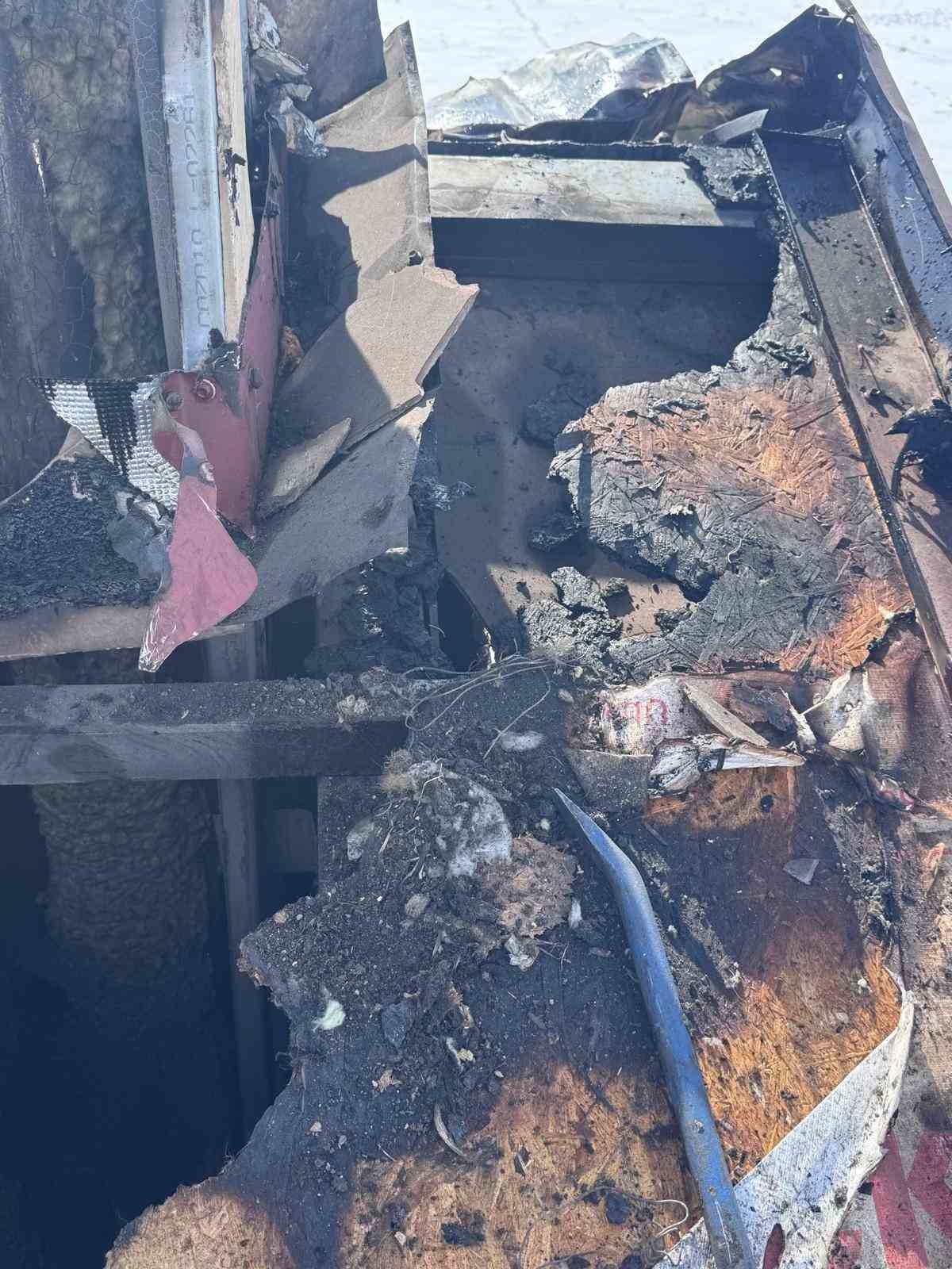 Van’da çatı yangını
