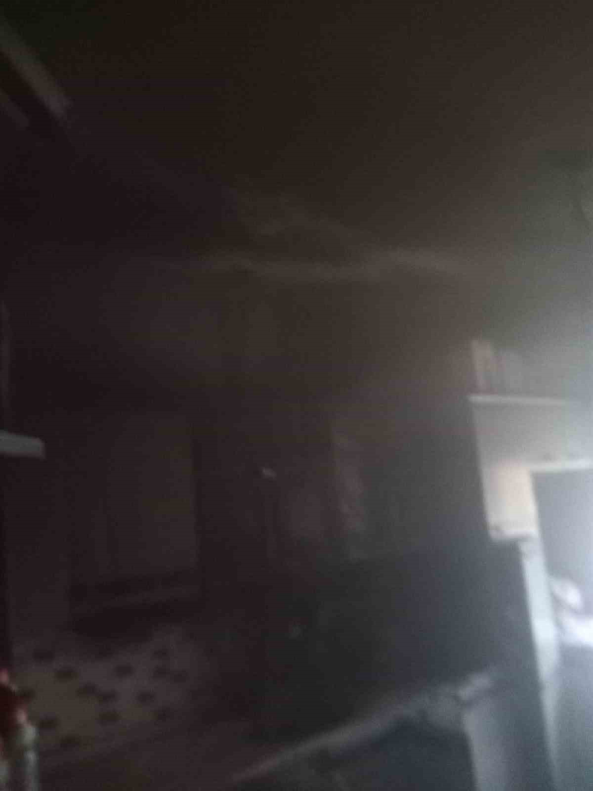 Van’da ev yangını
