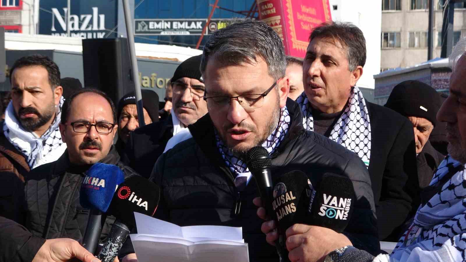 Van’da "Gazze’yi unutmayın" çağrısı yapıldı
