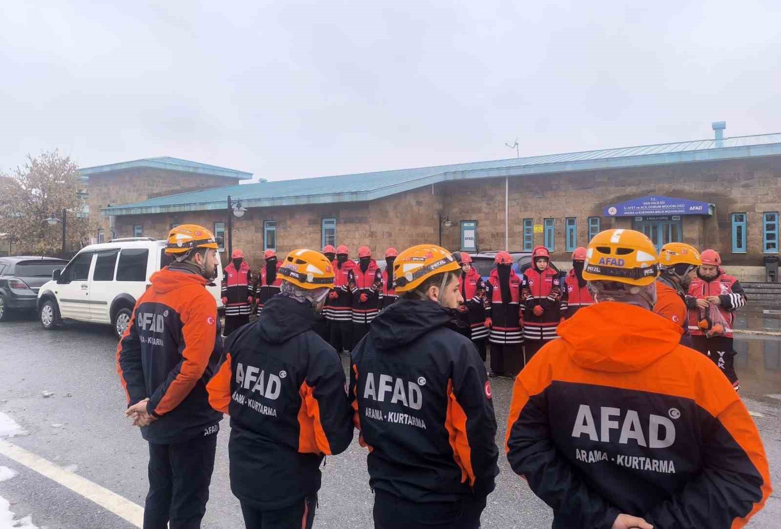 Van’da gönüllü ekip AFAD akreditasyonunu başarıyla aldı
