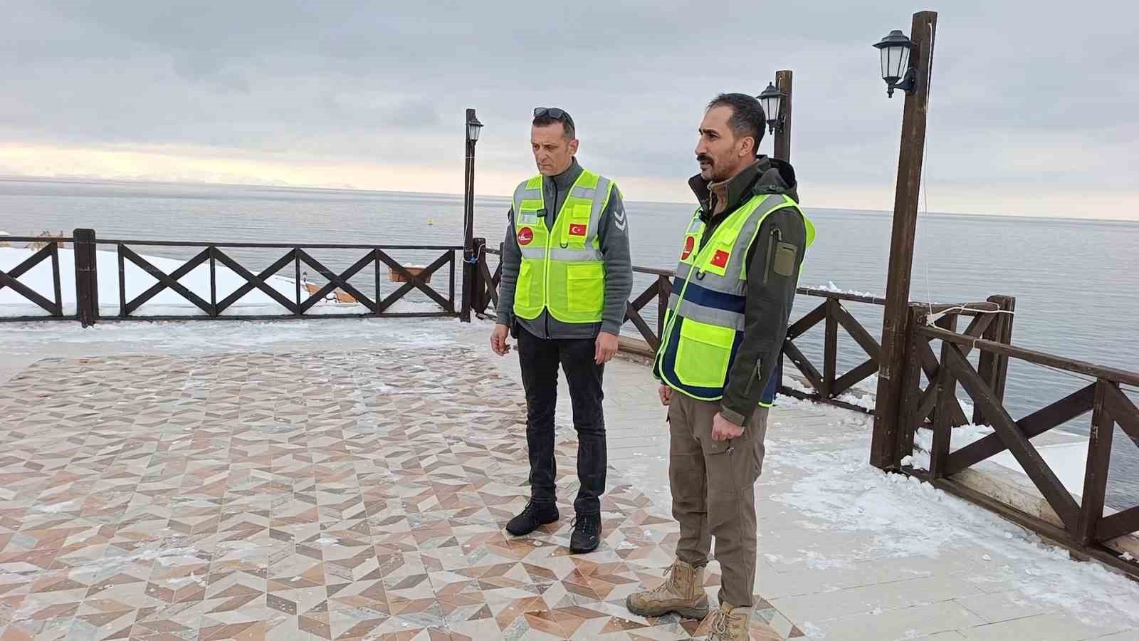 Van’da İHAKUT’tan afetlere havadan müdahale toplantısı
