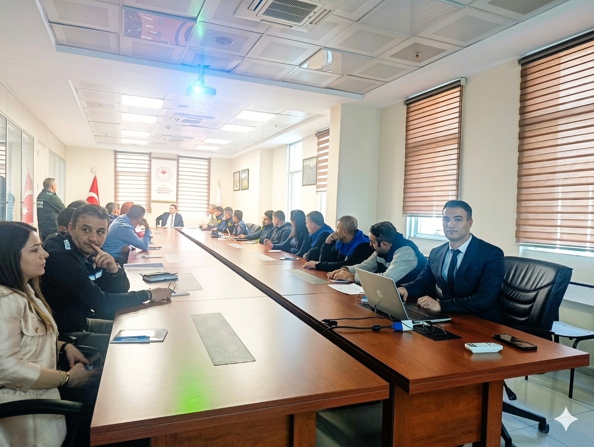 Van’da inci kefali av yasağı öncesi komisyon toplantısı yapıldı
