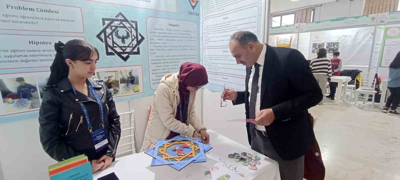 Van’da ortaokul öğrencilerinden değerler eğitimi temalı proje
