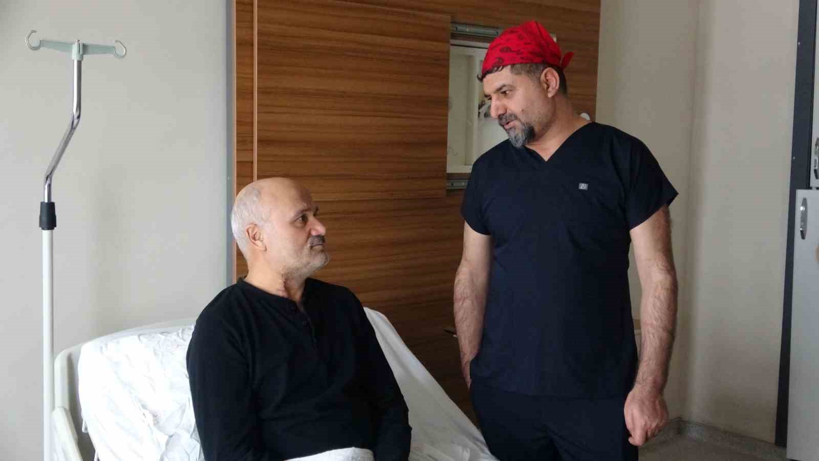 Van’da riskli glomus tümörü ameliyatı başarıyla gerçekleştirildi
