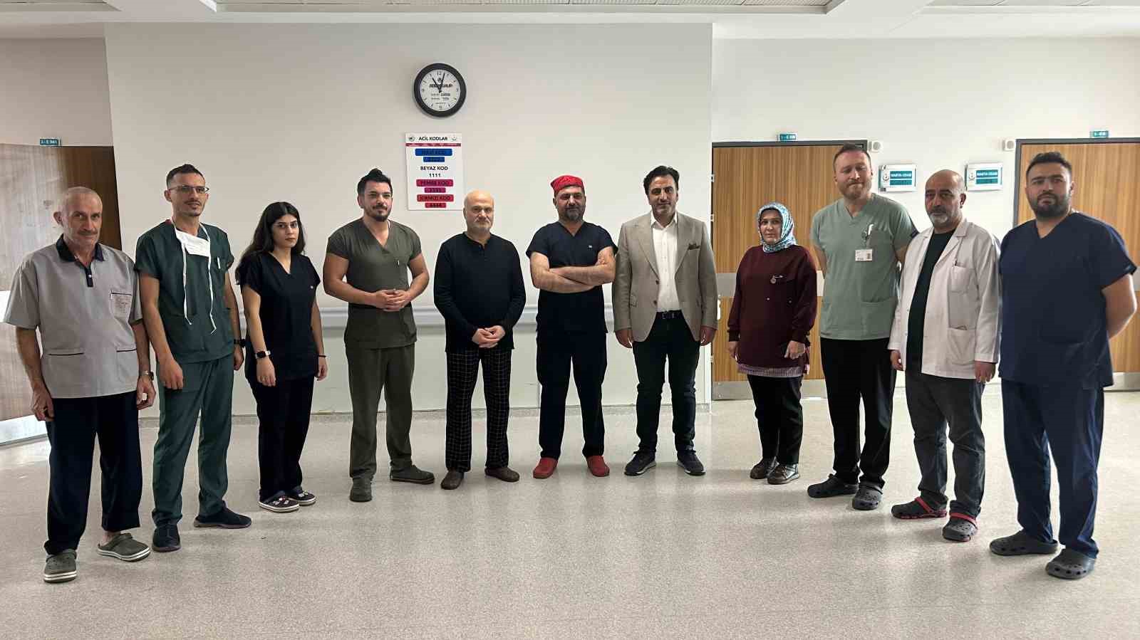 Van’da riskli glomus tümörü ameliyatı başarıyla gerçekleştirildi
