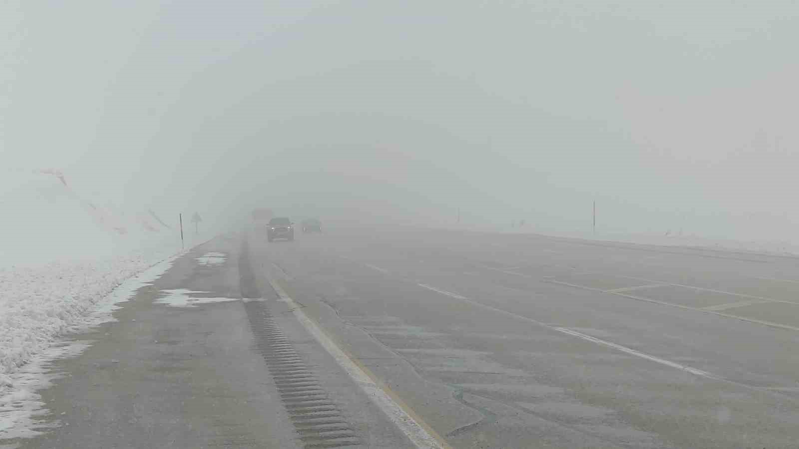 Van’da sis ve kar yağışı yüksek kesimlerde etkiliyor
