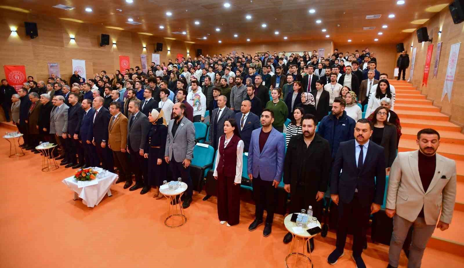 Van’da "Sosyal Psikoloji Kampı" başladı
