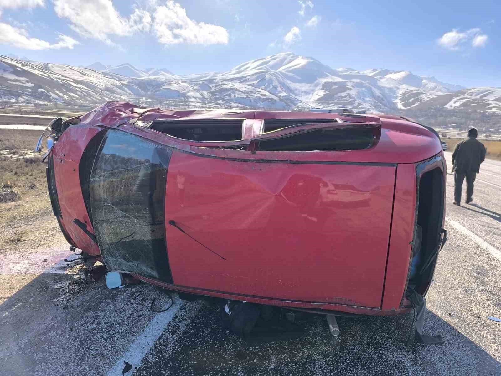 Van’da trafik kazası: 1 ölü, 2 yaralı
