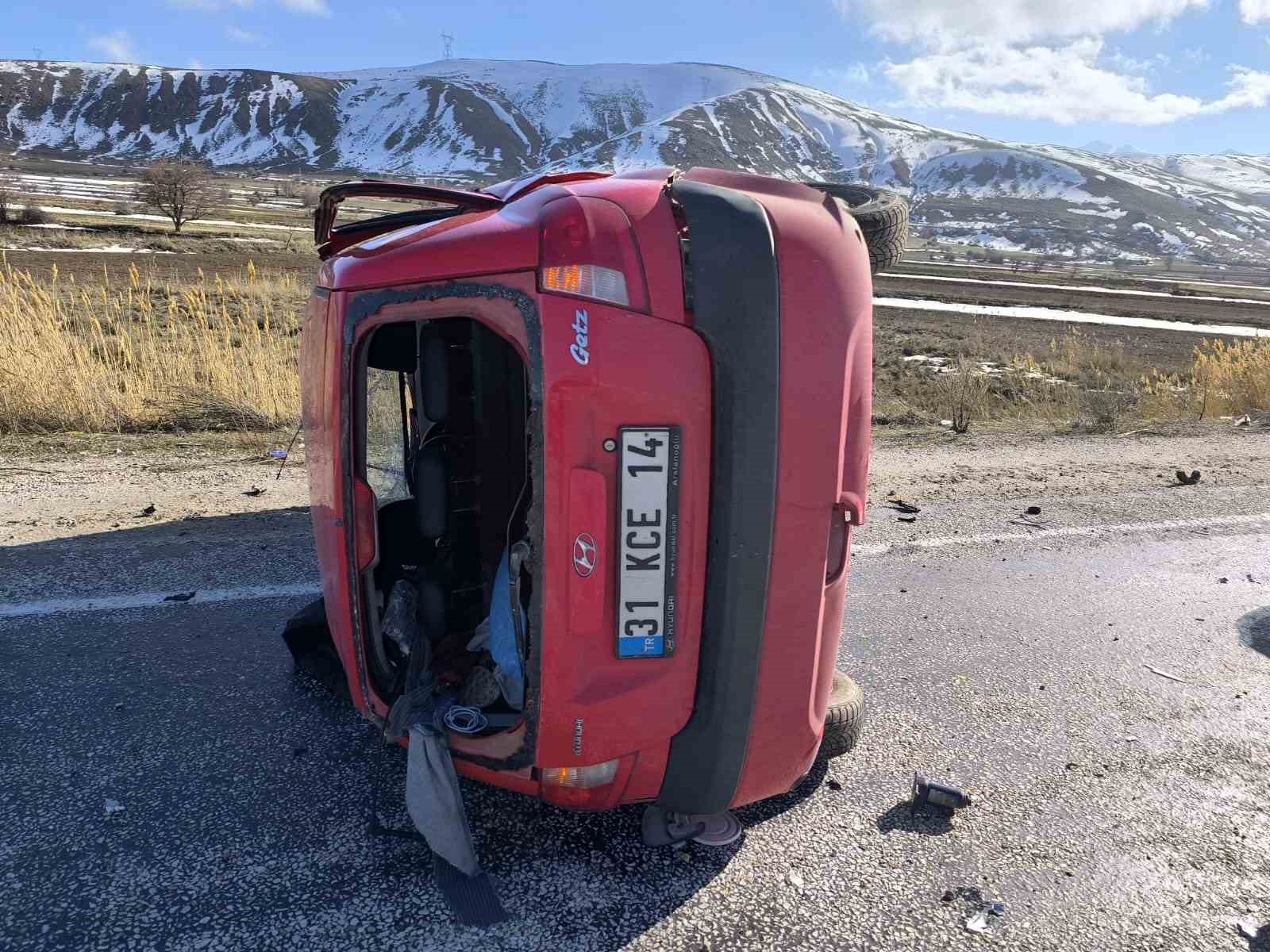 Van’da trafik kazası: 1 ölü, 2 yaralı
