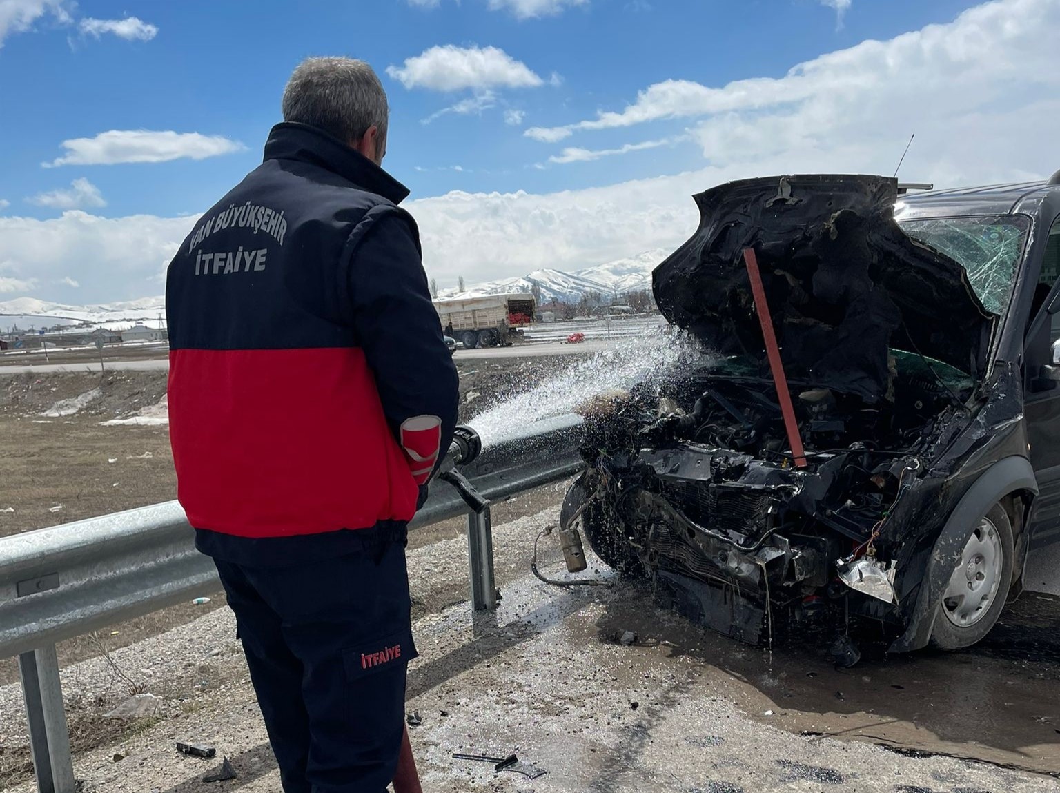 Van’da trafik kazası: 2 yaralı
