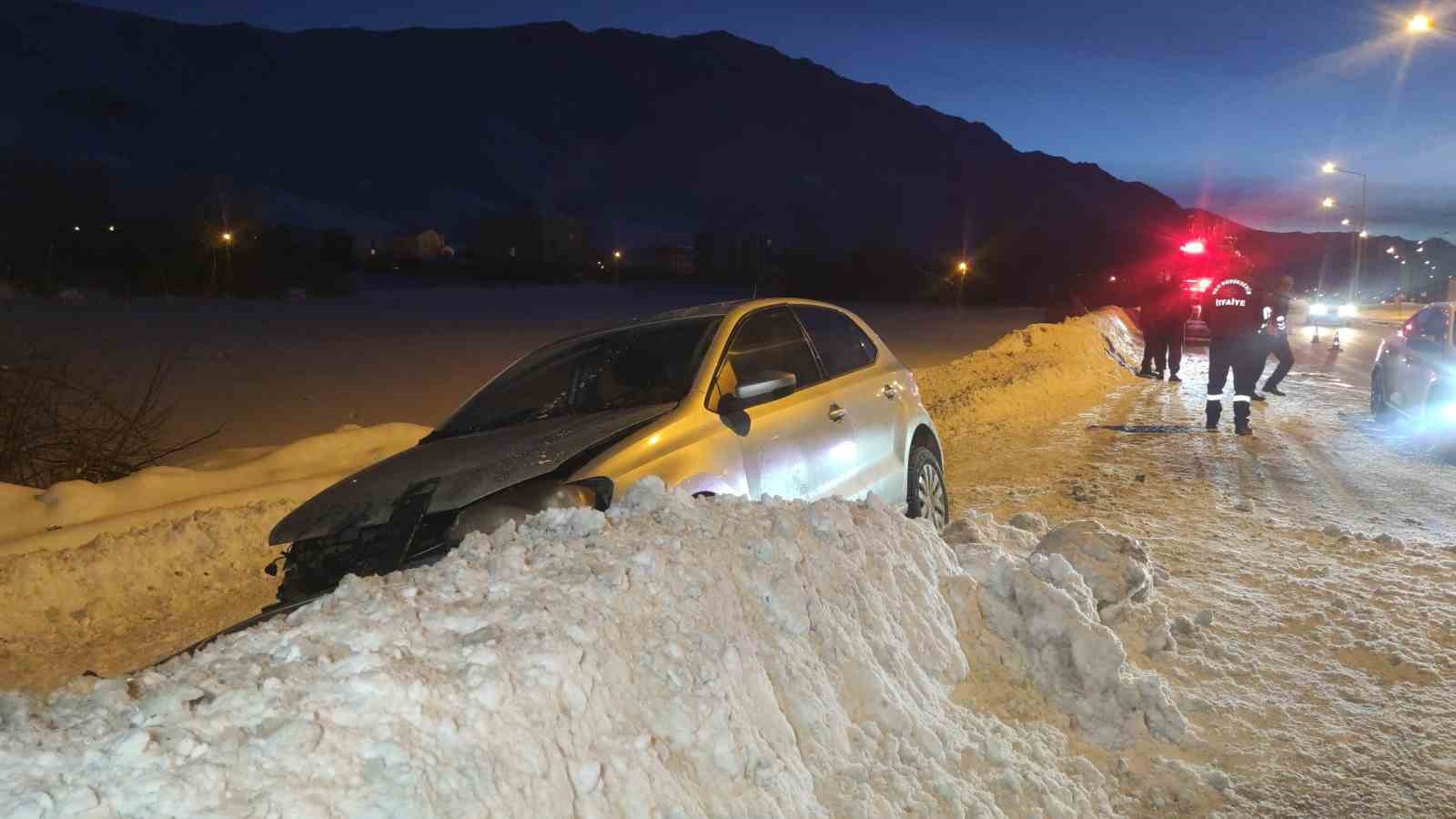 Van’da trafik kazası: 3 yaralı
